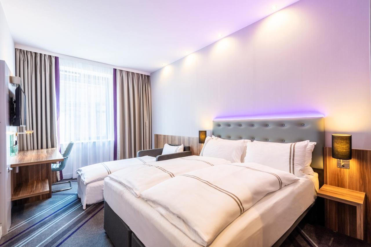 Premier Inn Frankfurt City Centre Frankfurt am Main Bagian luar foto